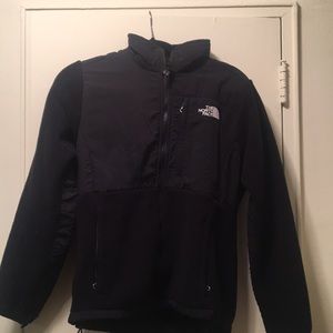 Black women’s North Face